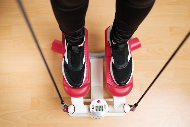 Co daje stepper skrętny podczas codziennych treningów?