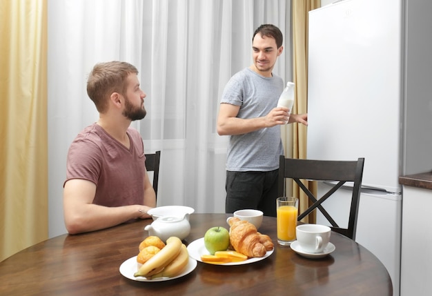 Co jeść na śniadanie przed siłownią?