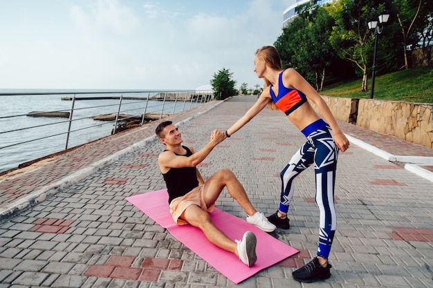 Czy ćwiczenia dla par mogą poprawić waszą relację?
