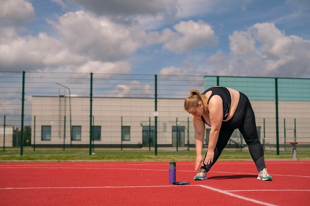 Ile chodzić na bieżni żeby schudnąć?
