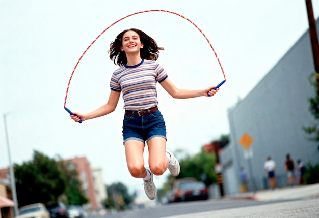 Jak efektywnie skakać na skakance i czerpać z tego więcej radości?