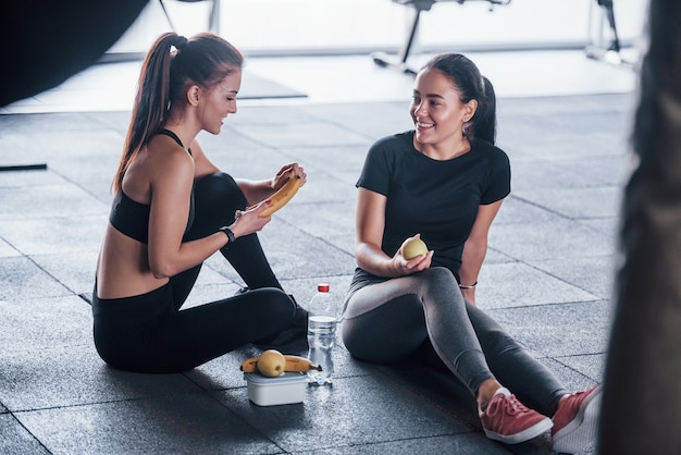 Jeść przed czy po ćwiczeniach?