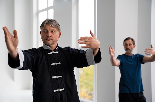 Tai chi co to jest i skąd wywodzi się ta sztuka ruchu?