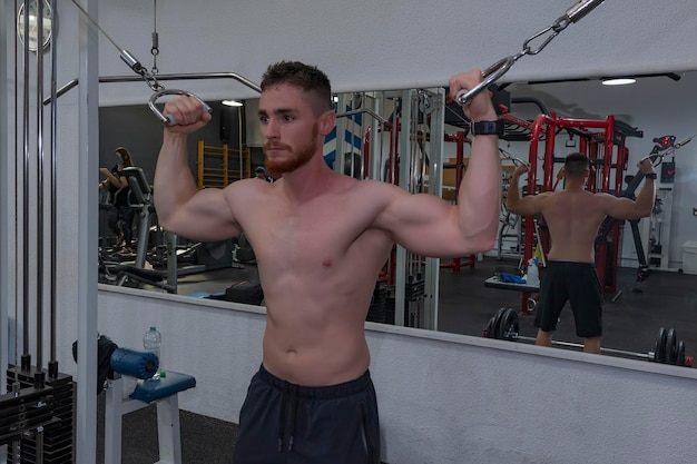 Trening hipertroficzny buduj masywną siłę i mięśnie skutecznie?
