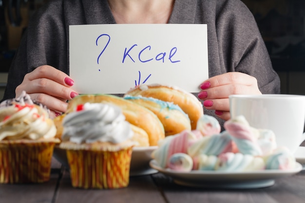 Jak obliczyć ilość spalonych kalorii podczas codziennych aktywności?