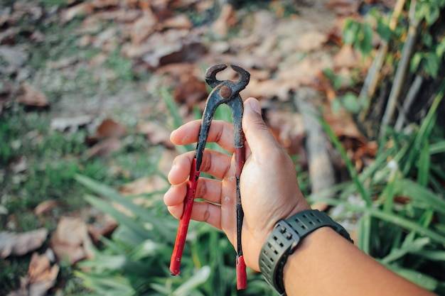 Jak dobrać długość kijków trekkingowych do swoich potrzeb?