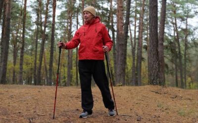 Jak prawidłowo chodzić z kijkami nordic podczas spaceru?