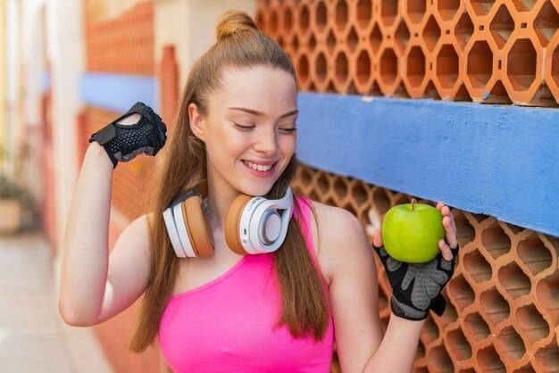 Czym zastąpić gumy treningowe w domowych ćwiczeniach?