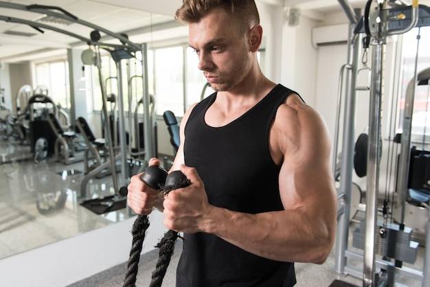 Jak szybko zbudować mięśnie bicepsu?