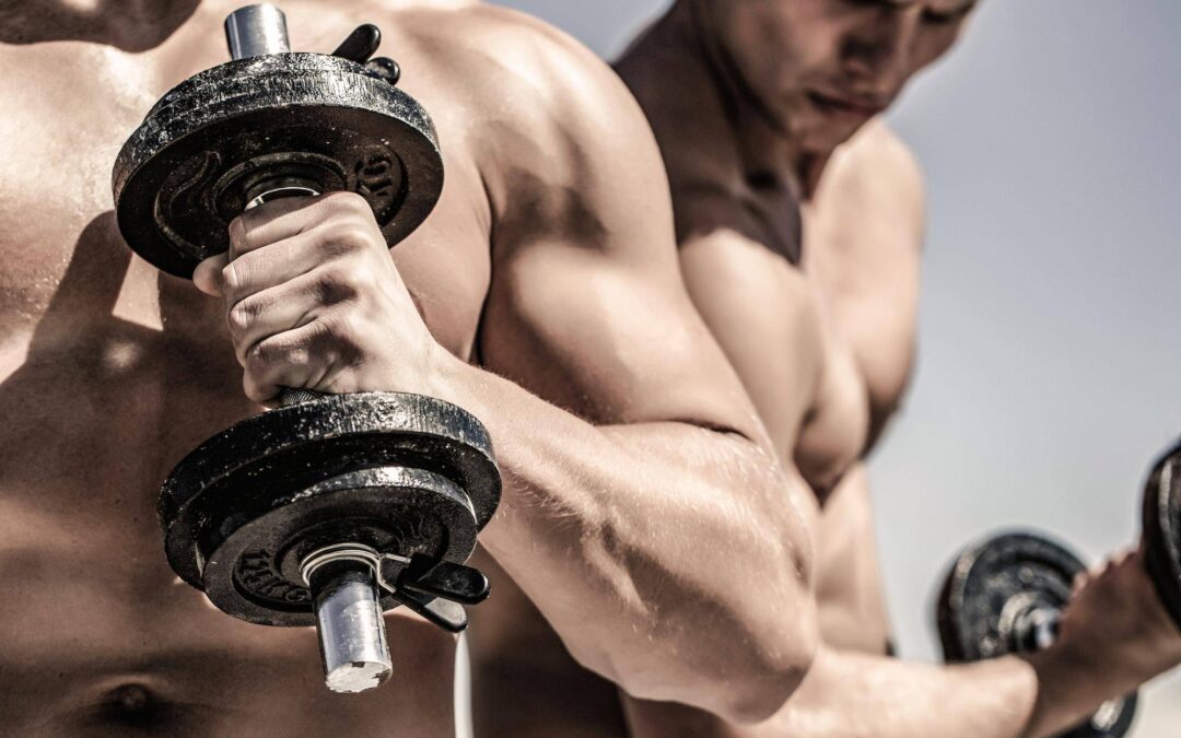 Jakie są ćwiczenia na biceps w domowych warunkach?