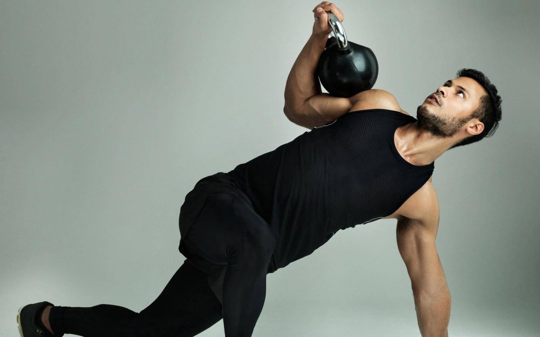 Kettlebell swing ile powtórzeń warto wykonywać dla efektywnego treningu?